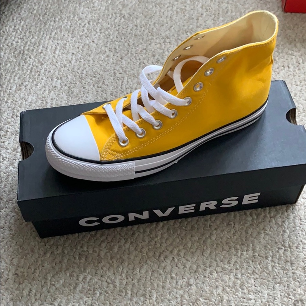 Yellow converse